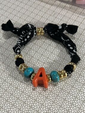 Personalized Black Band Bracelet with Chuncky beads